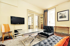 <b>The space</b><br />Comfy flat in the center of Paris. The apartment has 3 pie Dubai, United Arab Emirates Cosy flat in the center of paris Entire rental unit vacation rental 1353338
