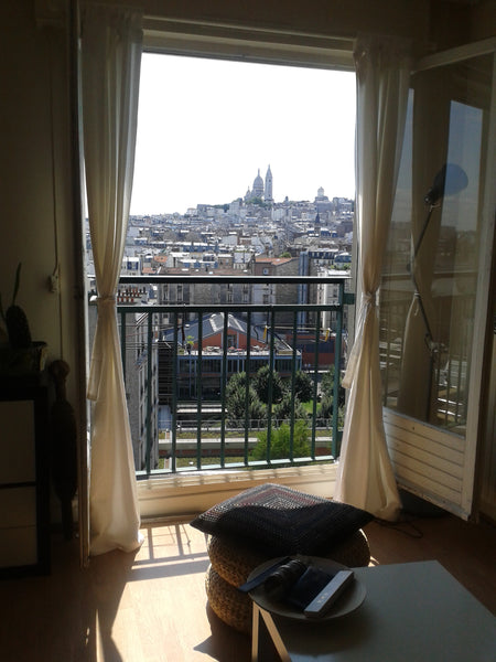 Lovely place, fully equiped and very cosy, perfect for a couple. The view over t Paris, France Cosy studio flat view Montmartre Entire rental unit vacation rental 3501265