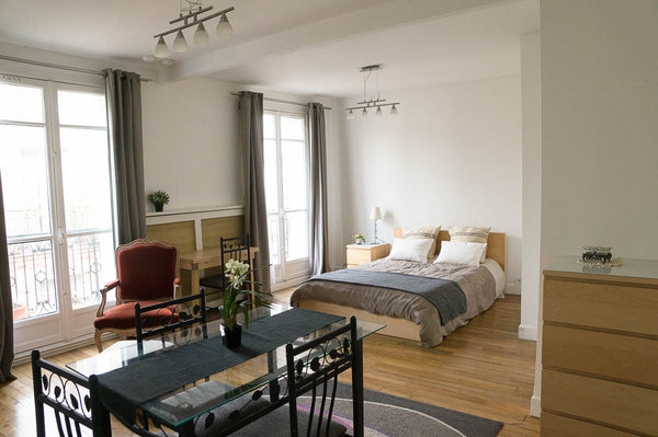 Very quiet and comfortable 35m2 (or 376ft²) apartment with a balcony.<br />Apart Paris, France Charming apartment, Montparnasse Entire rental unit vacation rental 6335052