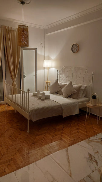 Welcome to our romantic apartment in Athens.Our flat has a double bed,a bathroom GR Luxury apartment in center Athens 4 Entire condo vacation rental 625400976610548562