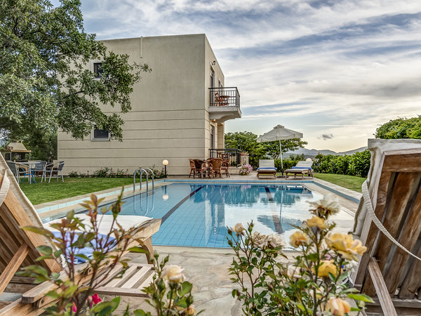 Villa Kalliani stands in one of the best hilltop locations in Crete, it has a re Chania, Greece Villa Kalliani Entire villa vacation rental 2650620
