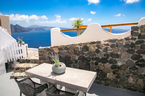 Ocean Breeze Villa belongs to White Pearl Villas family and it is ideal for two  Thira, Greece Ocean Breeze Villa with caldera & sea view Room in boutique hotel vacation rental 34915644
