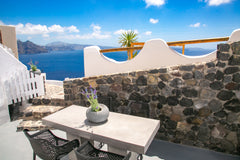 Ocean Breeze Villa belongs to White Pearl Villas family and it is ideal for two  Thira, Greece Ocean Breeze Villa with caldera & sea view Room in boutique hotel vacation rental 34915644