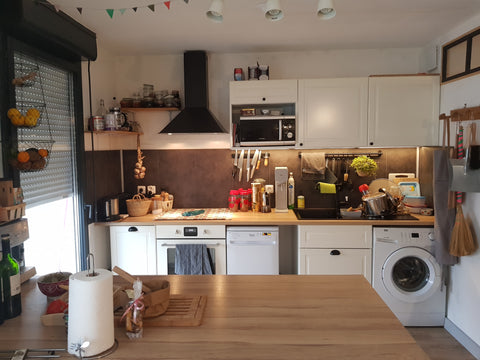 Appartement cosy de 60 m2, tout équipé.<br />Idéalement situé à 5 minutes de la  Bordeaux, France Bordeaux centre:Appt T2 tt équipé/Piscine/Parking Entire condo vacation rental 22491405