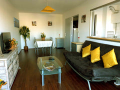 L'appartement type T2 de 50m2 avec grand balcon est situé à 400m du centre de Mé Bordeaux, France Appart T2 50 m2 centre Mérignac Parc de Teynac Entire condo vacation rental 23011405