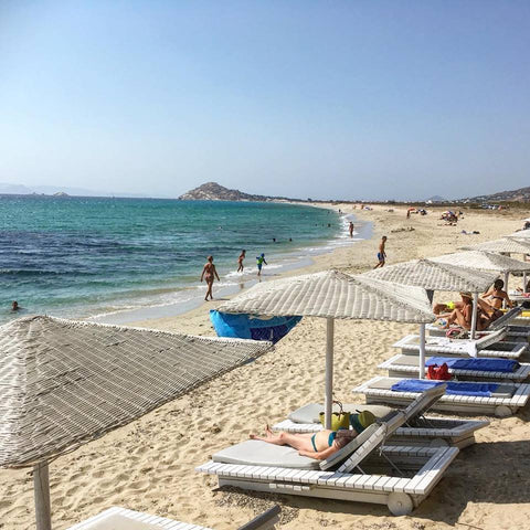 Beachside 2 room private apartment, located 7m from the abundant sandy beach of  Naxos, Greece Naxos Aegean seaside  apartment 10m from the beach Room in aparthotel vacation rental 17329161