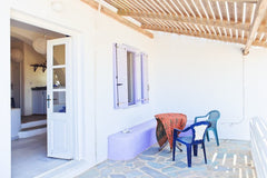Schöne, im kykladitischen Stil gebaute Ferienwohnung mit Meeresblick. 1Schlafzim Barnstorf, Germany Agia Anna Hill Studio Entire rental unit vacation rental 42734254