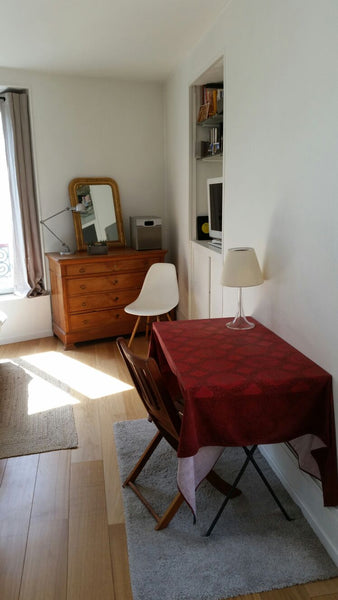 Cosy studio Montparnasse, very well situated in the heart of Paris. Very lightfu Paris, France Cosy studio in Montparnasse Entire rental unit vacation rental 6682832