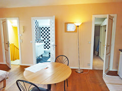 Ce studio, prêt à vivre, de style comptemporain (35m²) est situé au 4 ième étage  Bruxelles studio dans maison de maitre 1880 Entire rental unit vacation rental 691173666449527115
