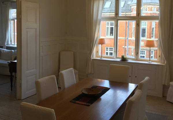 Spacious 106 m2 apartment in the city center. Close to Central Train Station, Ti Frederiksberg, Denmark Elegant Copenhagen apartment in city center. Entire rental unit vacation rental 20044754