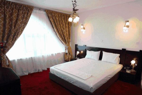 The rooms ar big and confortable, with private barthrooms(bath or shower) comfy  GR DOUBLE ROOM Private room in bed and breakfast vacation rental 31603115
