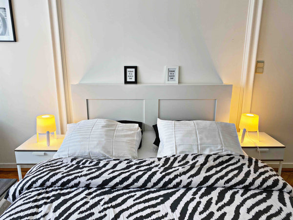 Cet hébergement de charme offre un accès facile aux boutiques et restaurants pop Monschau, Germany Bruxelles: chambre  privées lumineuses et calme Private room in bed and breakfast vacation rental 659876110824087852