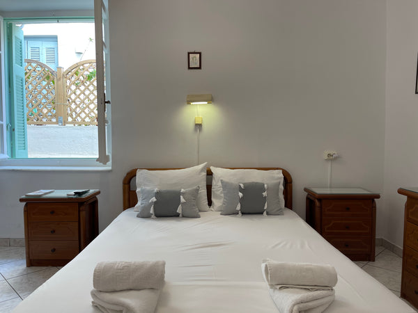 Naxos, Greece Litsa’s Apartement in Naxos Town Entire condo vacation rental 35275472