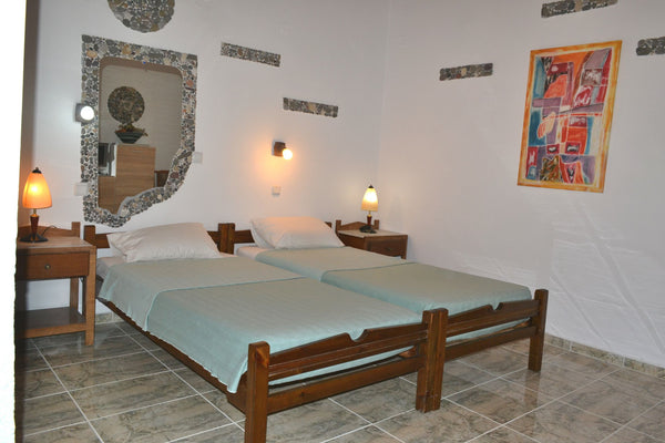 the apartment is  in  the  groud  floor <br />30sg meter<br />has a bedroom<br / Kissamos, Greece Beach studio. Entire rental unit vacation rental 23299896
