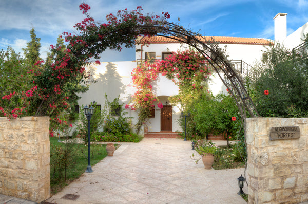 The exquisite apartment house shares a spacious pool and offers pleasant views t  1 BEDROOM APARTMENT HOUSE WITH SHARED POOL Entire home vacation rental 15694221