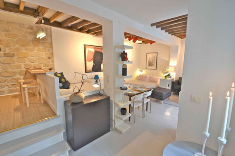 <p>Renovated loft of 38 m2, giving entirely on a beautiful tree-lined paved, qui Paris, France Gallery, Studio, 4 people Entire rental unit vacation rental 4989948