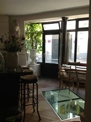 It was a bar  transformed by a interior designer in a charming appartement  . Th Paris, France Romantic 5 rooms  Montmartre Paris Entire rental unit vacation rental 3118782