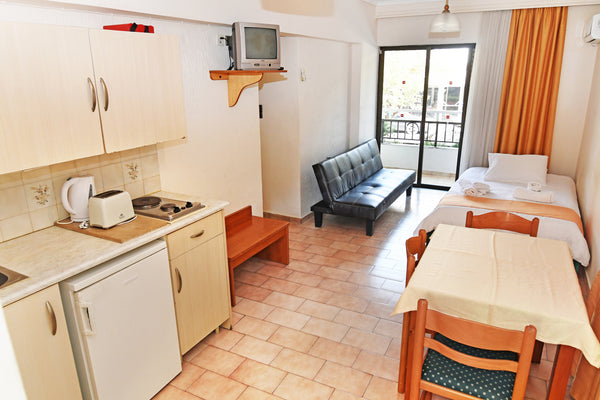 Located close to Kos Town only a 5 minute walk, we offer convenient apartment fa  Apartment Poseidon Entire serviced apartment vacation rental 44422898
