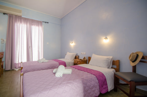 A standard double or twin room in the Chora of Ios with exceptional view .The wh  Fab double  in the center of Ios Private room in guest suite vacation rental 52748258