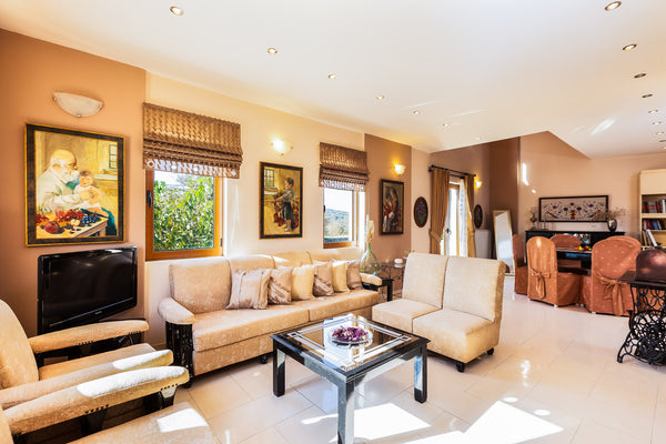 Apoi Inn is your chance to get a very good taste of Cretan hospitality. It is lo Rethimnon, Greece Apoi Inn, cozy place between north and south! Entire rental unit vacation rental 33190364