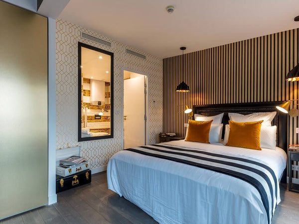Luxury hotel treatment with the freedom of apartment living. For each booking, B Paris, France JUNIOR PRESTIGE Be You Apart'hôtel Entire rental unit vacation rental 22626969
