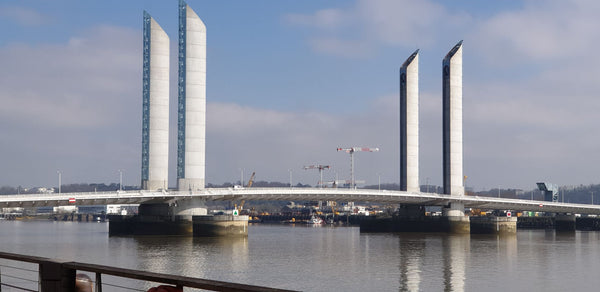 Bonjour !<br />Je vous propose mon appartement entier de type 3, entièrement équ Bordeaux, France Appartement fonctionnel et moderne de 2 chambres Entire rental unit vacation rental 42645232