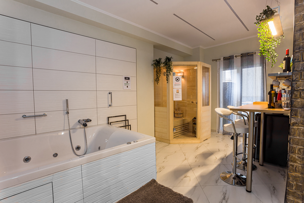 The best apartment to relax after a hard day's work or a romantic getaway in Gre IL DELUX APARTMENT with SAUNA&JACUZZI 500M from metro Entire rental unit vacation rental 644160646208563801