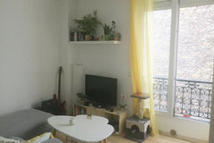 Cosy small flat (27m2 ; 2 1/2) with a separated bedroom. Peaceful and quiet, in  Avignon, France Cosy & quiet flat, in the heart of Paris (11e) Entire rental unit vacation rental 28690433