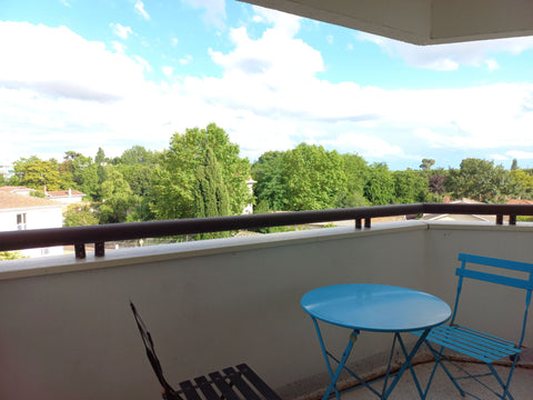 Bonjour ! Je vous propose à la location pour cet étémon appartement, refait enti Mérignac, France Appart ensoleillé pour escale bordelaise au calme Entire rental unit vacation rental 655487892497030432