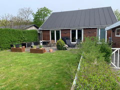 To værelser med dobbeltseng og et enkelt børneværelse. Copenhagen, Denmark Hus med have og gratis parkering. Entire home vacation rental 623514334815503106