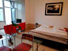We offer a beautiful apartment with a cosy little garden in Wemmel. You can enjo  Lovely 1-bedroom flat with cosy garden Entire condo vacation rental 697067032868198258