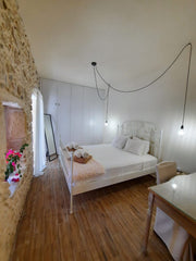 Sunny apartment: This cozy, full renovated (2022) spacious flat with yard is on  Kalyves, Greece Sunny apartment in Kalyves Chania Entire condo vacation rental 660695276946390946