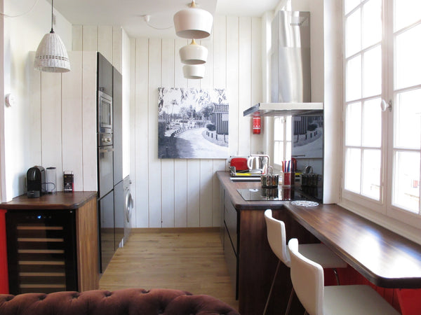 Ce vaste appartement de 60m² entièrement refait à neuf a été décoré avec goût, s Bordeaux, France Appart DEVISE T3 60m² Entire condo vacation rental 21742190