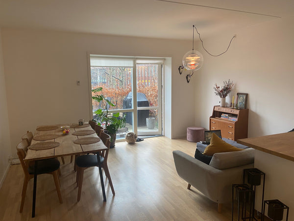 Very cozy apartment with a nice terrace in Valby. Only 5 minutes from train-stat Aarhus, Denmark Cozy appartment with nice terrace in Copenhagen Entire condo vacation rental 27196142