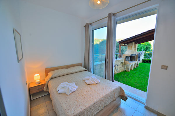 Welcome to Iro Vacation House.The apartment are located in Kissamos just 5 minut Kissamos, Greece Ιro vacation house Entire rental unit vacation rental 19771732