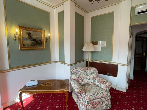 It is one of the old hotels of vienna where the traditional viennese style is li  Hotel Raimundhof - Deluxe Family Room Room in hotel vacation rental 53373587