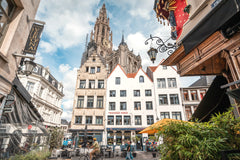 Bright and beautiful apartment, right next to the Cathedral of Antwerp. <br /><b Antwerp, Belgium Superior Cathedral Duplex Centre of Antwerp Entire rental unit vacation rental 41125450