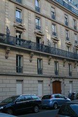 Very comfortable apartment located in a safe area. You have everything next to y  Very parisian apartment /great area Entire rental unit vacation rental 9566564