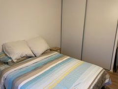 Ce logement très bien situé et dans une copropriété calme, parfait pour vos séjo Lyon, France Lyon, appartement proche université Private room in rental unit vacation rental 742674503137878987