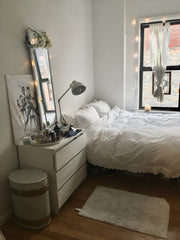 Large Upper West Side apt with huge renovated kitchen/living room.<br /><br />Th New York, NY Rental unit in New York · 1 bedroom · 1 bed · 1 shared bath Private room in rental unit vacation rental 11462440