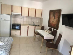 The SUN apartment is comfortable in a very quiet area of the beautiful city of S Greece SUN SUITE Entire rental unit vacation rental 684451868666902979
