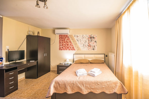 Our appartment is located in a quiet area, about 5 minutes from  Chania city cen Chania, Greece Cosy and quiet apartment! Entire condo vacation rental 15388179