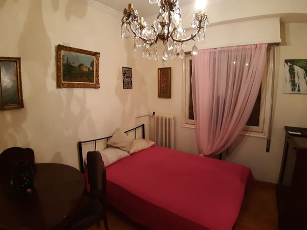Room 10 minutes from centre Private room in bed and breakfast vacation rental 37379742