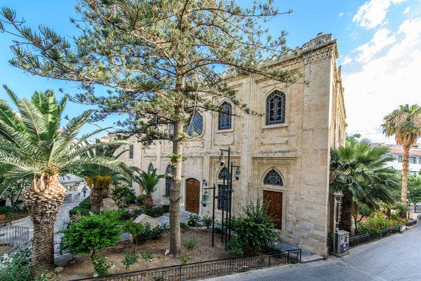 It's about a small but super convenient apartment that can offer a full hospital Heraklion, Greece Cozy apartment on Saint Titos square Entire rental unit vacation rental 27122149