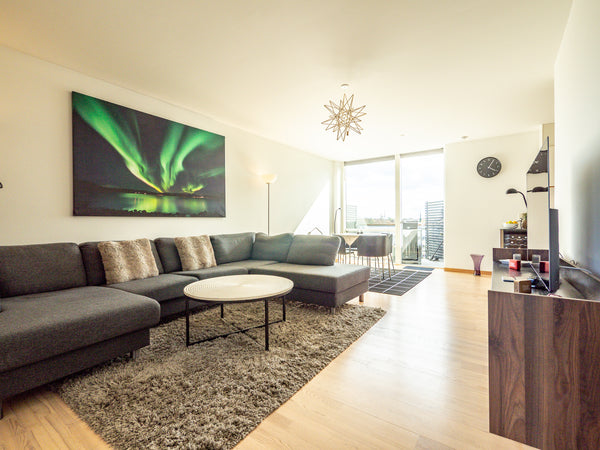 Chic Scandinavian apartment  located in Copenhagen's posh naval harbour district  Bright and Modern by the Harbour Entire rental unit vacation rental 49432619
