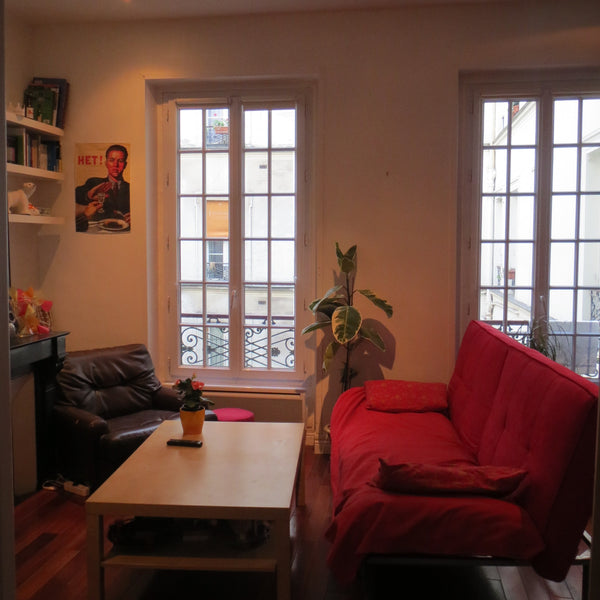 Appartement très agréable près du Canal saint Martin, 37 m² comprenant un salon  Paris, France Charmant appartement à République Entire rental unit vacation rental 10644267