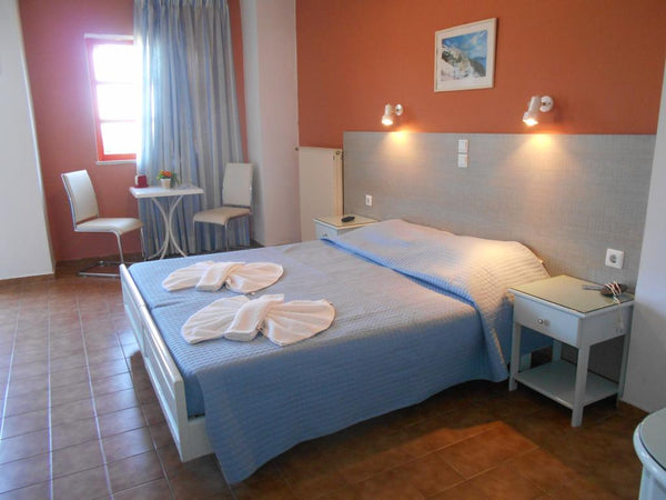 This studio belongs to Ilona Apartments Chania hotel and it's located 2km away f  Ilona Studio with Aptera Beach Sea View for 2 pers Room in aparthotel vacation rental 33238425