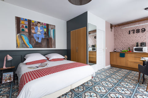 Artisan Lofts Paris is an Artistic project that makes you live a unique<br />exp Paris, France "Maisonnette" Arty Courtyard close Le Marais ! Entire rental unit vacation rental 5165348