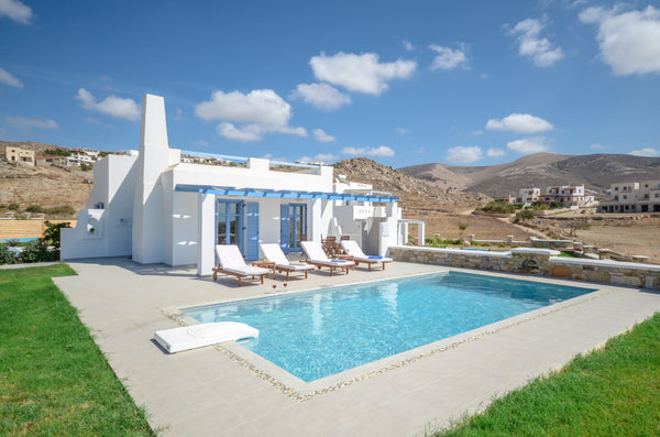Dear visitors,<br /><br />Welcome to NATURA Villas, a complex of four contempora Chora, Greece Villa LAGOON with Private Pool for 6 Cycladic home vacation rental 7940982