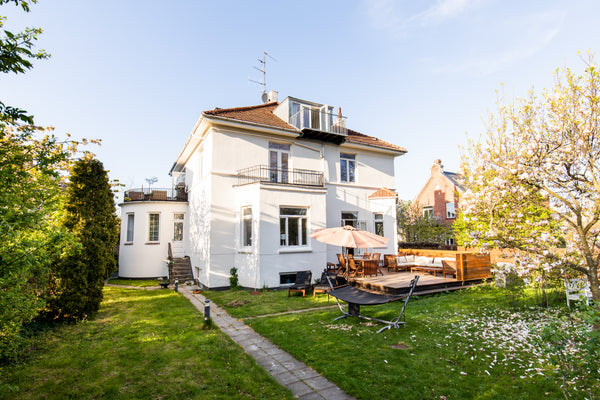 Min bolig lægger tæt på offentlig transport. Min bolig er god til par, forretnin Hellerup, Denmark Heritage villalejlighed i Hellerup Entire home vacation rental 13799745